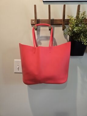 🔥 BEACH BAG 4Pc Bright Red Tote Bag With 3pc Matching Pouch's.
